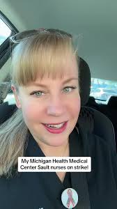 Solidarity 💪🏻🪧 #fyp #foryoupage #nurse #michigan #strike #thenurseerica  @Michigan Nurses Association