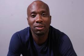 Cebolenkosi Mthembu: he's a singer, a runner, an electrician and your  favourite cop on Uzalo | Drum