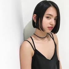 いいね 213件 コメント2件 種部 裕大さん taneccho のinstagramアカウント kanakoちゃん 成人式前にバッサリと ミニボブ にcut 切りっぱなしで シンプルなストレートで仕上げています カジュアルモードな雰囲気に 짧은 머리 스타일