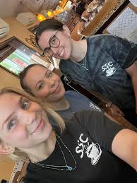 A little celebratory dinner😋