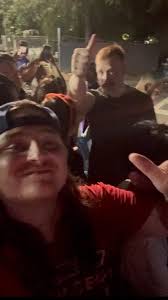 Who introduced many famous bands tonight?