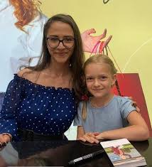 Eva burešová je česká herečka a zpěvačka. Tynka S Babu In 2021 Open Shoulder Tops Women Women S Top