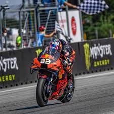 If you want to know more about the exhilarating world of motogp™, then check out these great videos from the red bull archive. Formula 1 On Twitter Motogp Ktm Formula 1