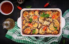 Gli involtini di melanzane con stracchino e rucola sono un antipasto sfizioso, preparati con melanzane grigliate, stracchino fresco e rucola. Melanzane Grigliate 15 Piatti Sfiziosi E Saporiti Buttalapasta