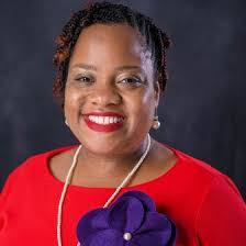 Holly Bolden's Instagram, Twitter & Facebook