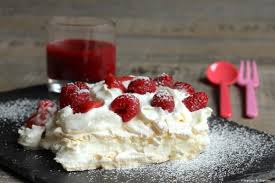 Pavlova Aux Fraises Et Framboises