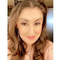 Suzanne Hinchey's Instagram, Twitter & Facebook