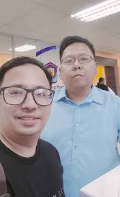 Isang kapatid na naman sa TBS ang namaalam, hindi lang basta tropa kundi  isang kaibigang maaasahan pag kailangan mo siya...naaalala ko tong pic  natin sa baba nung namigay tayo ng foodpacks sa