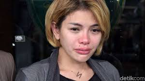 Cerdas pintar menyajikan informasi berupa berita artis hari ini. Berita Terbaru Dan Profil Artis Terkini Dulu Dihina Artis Emperan Kini Artis Cantik Ini Bisa Punya Rumah Seharga Puluhan Miliar
