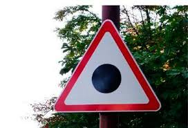 Learn the traffic signs in a fun way! Cele Mai Noi Semne De CirculaÅ£ie Triunghiul Rosu Cu Bulina NeagrÄ Sau Indicatorul Albastru Cu Semnul Universul Argesean