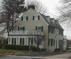 Whether that interest translates into a buyer willing to overlook the. Das Amityville Horror Haus Mit Den Neuen Rechteckigen Fenstern Quelle Http Goo Gl 2zaxw Halloween De Das Halloween Horror Magazin