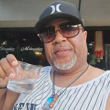 Droit de grève suspendu ⚠️ Les journées de grève des 9, 10 et 11 septembre  annoncées par le syndicat des chauffeurs n'auront pas lieu . ✓ Le service  régulier sera maintenu les