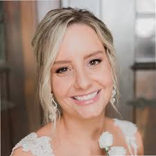 Britney Lloyd's Instagram, Twitter & Facebook