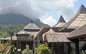 Wrong hornbill (sarawak day special) (youtu.be). Besuch Bei Verschiedenen Stammen Von Borneo Museumsdorf Sarawak Cultural Village Kuching Reisebewertungen Tripadvisor