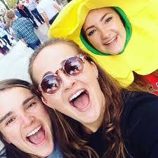 Natalie Addis's Instagram, Twitter & Facebook