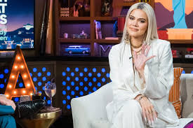 Khloé kardashian now has millennial pink hair. Khloe Kardashian Unveils New Hair Declares She S Meant To Be A Blonde