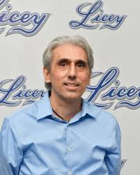 El Nuevo Presidente del Licey: Con el apoyo de todos los directivos, Ricardo  Ravelo se convirtió HOY en el nuevo Presidente de los Tigres del Licey.  Asume el alto puesto con la