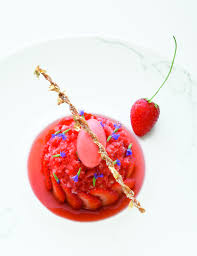 Too Pretty To Eat Four Seasons Hotel George V Paris Strawberry Shortcake Fraisier Strawberries Sorbet Violet Granita Stra Food Food Decoration Food Design