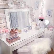 Bedroom makeup vanity vanity room makeup rooms makeup vanities ikea makeup vanity dyi kids bedroom designs cute bedroom ideas vanity room vanity decor decoration inspiration. Gefallt 675 Mal 9 Kommentare Vanity Collections Vanitycollections Auf Instagram Beauty By Rica Creating The Glam Room Vanity Decor Beauty Room Vanity