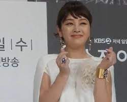 부모, 자슥(자식)한테도 몬 하는 이야기를 이승연 씨가 왜… 일본놈들한테 사죄도 못 받고 보상도 못 받는데 우리 2세들이 이러면 돼. ì´ìŠ¹ì—° ìœ„í‚¤ë°±ê³¼ ìš°ë¦¬ ëª¨ë'ì˜ ë°±ê³¼ì‚¬ì „
