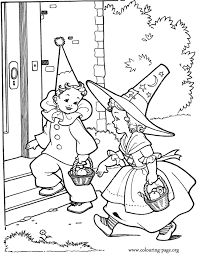 Select one of 1000 printable coloring pages of the category holiday. Halloween Kids Going To Halloween Party Coloring Page Halloween Coloring Book Halloween Coloring Pages Coloring Books