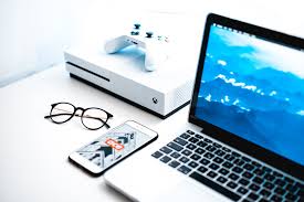 A businessman from the philippines once gave me priceless advice. Wallpaper Id 225832 Minimalist Desk Setup 1 4k Wallpaper