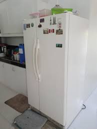 Buying guide and reviews when you are in hurry to attend a meeting with your boss and have no time to prepare breakfast for you and neither have time to warm up the food then there is an entry. Whirlpool Huge Ref Made In Usa Tv Home Appliances Kitchen Appliances Refrigerators And Freezers On Carousell