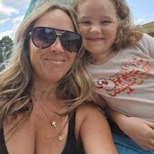 When everyone says you can't… PROVE THEM WRONG 👊🏼👏🏼😏 I started selling  in May doing preloved shows, but I learned that I really wanted to sell  something that I love… so I