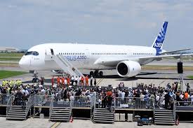 Fuerza aérea mexicana (mexican air force). Airbus A350 The Rival To Boeing 787 Dreamliner Makes First Flight Conde Nast Traveler