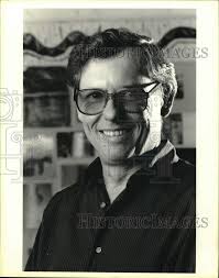 1987 Press Photo Artist & Houstonian Earl Staley, creator of "Celebrate  Texas"
