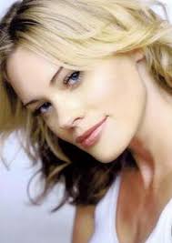 Helen Tucker's Instagram, Twitter & Facebook