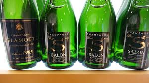 Pour garder intact son caractère, on servira le champagne salon non pas glacé mais à température de cave, idéalement comprise entre 10 et 12°. Champagnes Salon Delamotte 1959 2007 Jun 2016 Vinous Explore All Things Wine