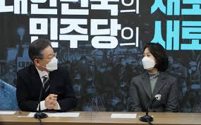 앵커조동연 민주당 공동상임선대위원장이 임명된 지 사흘 만에 물러나면서 민주당은 책임을 피하기 어렵게 됐습니다. O2scbhxudq1s M