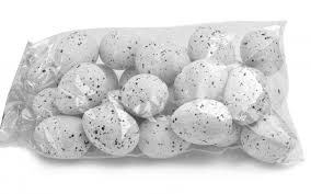 Ostatnimi czasy w ofercie pojawiły się jajka styropianowe. Styropianowe Jajka Wielkanocne Nakrapiane Komplet 6szt