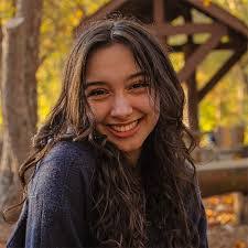 Amanda Leap's Instagram, Twitter & Facebook