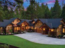 Pin By Luxury Home Magazine On Future House In 2020 Craftsman Style House Plans Craftsman House Craftsman House Plan