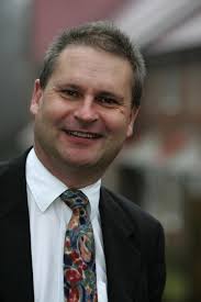 Love triangle councillor Keith House threatens to block questions over his  relationships with fellow cabinet members