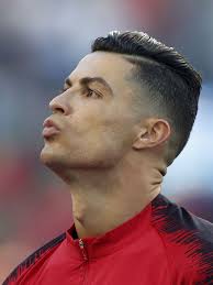 Cristiano ronaldo is worlds most famous football player, period. Pin By Johan Nicolas Marin Angulo On Cr7 Cristiano Ronaldo Hairstyle Cristiano Ronaldo Haircut Christiano Ronaldo