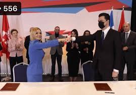 Ata që nuk e duan zgjedhjen e presidentes, ata që nuk e duan presidenten, që kanë bërë e po bëjnë luftë speciale kundër saj, … When You Order Albin Kurti Edhe Vjosa Osmani From Wish Kosovo