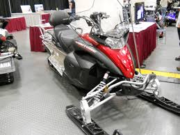 Yamaha Venture 4 Stroke Snowmobile Https Www Youtube Com User Viewwithme Snowmobile Yamaha Horse Trailer