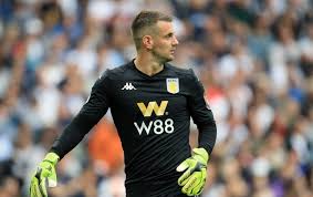The duo were injured in. Transfer News Aston Villa S Tom Heaton Agrees To Join Manchester United