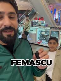 هاني يتسوق في مول الاستقلال في إسطنبول