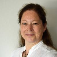 100+ perfiles de «Selma»