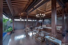 Demikianlah beberapa contoh gambar model rumah joglo dan teras joglo yang modern, minimalis dan sederhana pada artikel top 10 desain rumah joglo modern sederhana kekinian terbaru 2020. Interior Rumah Joglo Modern