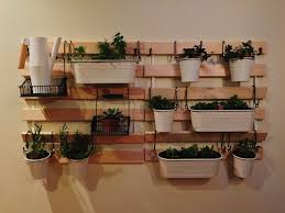 Gardensucculentdiy Smallikea Gardeners Weekend Hanging Wannabe Sultan Garden Depend Photos Indoor Spaces Di In 2020 Ikea Diy Vertical Garden Diy Ikea Hack