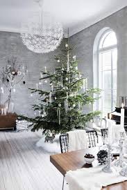 73 Beautiful Examples Of Scandinavian Style Christmas Decorations Christmas Interiors Modern Christmas Decor Modern Christmas