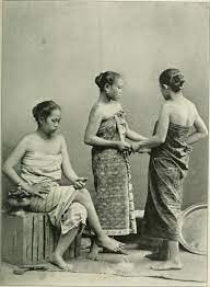 Arabic bulgarian chinese croatian czech danish dutch english estonian finnish french german greek hebrew hindi hungarian icelandic indonesian italian advertizing ▼. Sarong Wikipedia