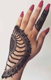 Half Moon Back Hand In 2020 Latest Henna Designs Mehndi Designs For Fingers Mehndi Designs For Hands