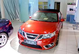 Aan beide portierdorpels vertonen de rubbers die tegen de portieren aanvallen wat scheuren en hapjes. New Saab 9 3 Cabrio Griffin Aero For Sale