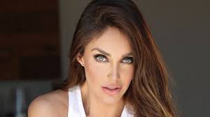 The best gifs are on giphy. Anahi Victima De Violencia Recibe Disculpas Tras Bromas Del Pasado Sobre Su Alimentacion El Heraldo De Mexico